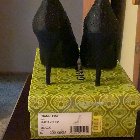 Gianni Bini Black Rhinestone Peep Toe Heels size 9 - Picture 2 of 7